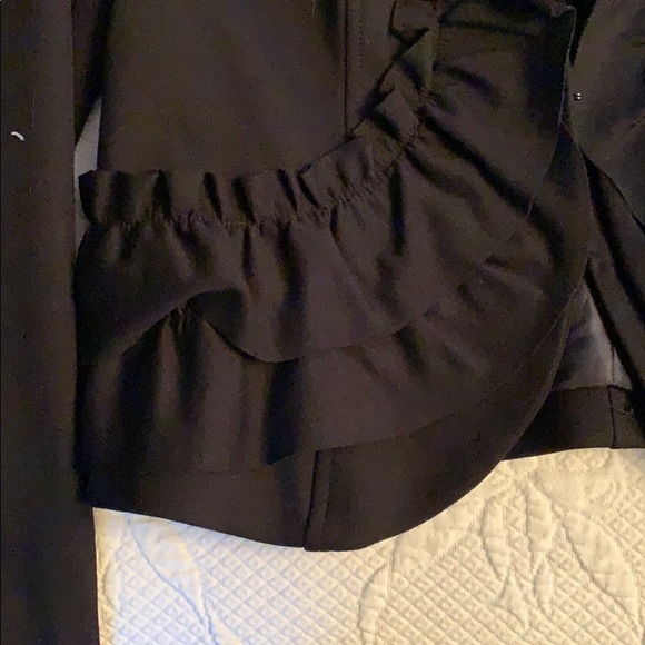 🖤Black Ruffle Blazer🖤 - Picture 2 of 8